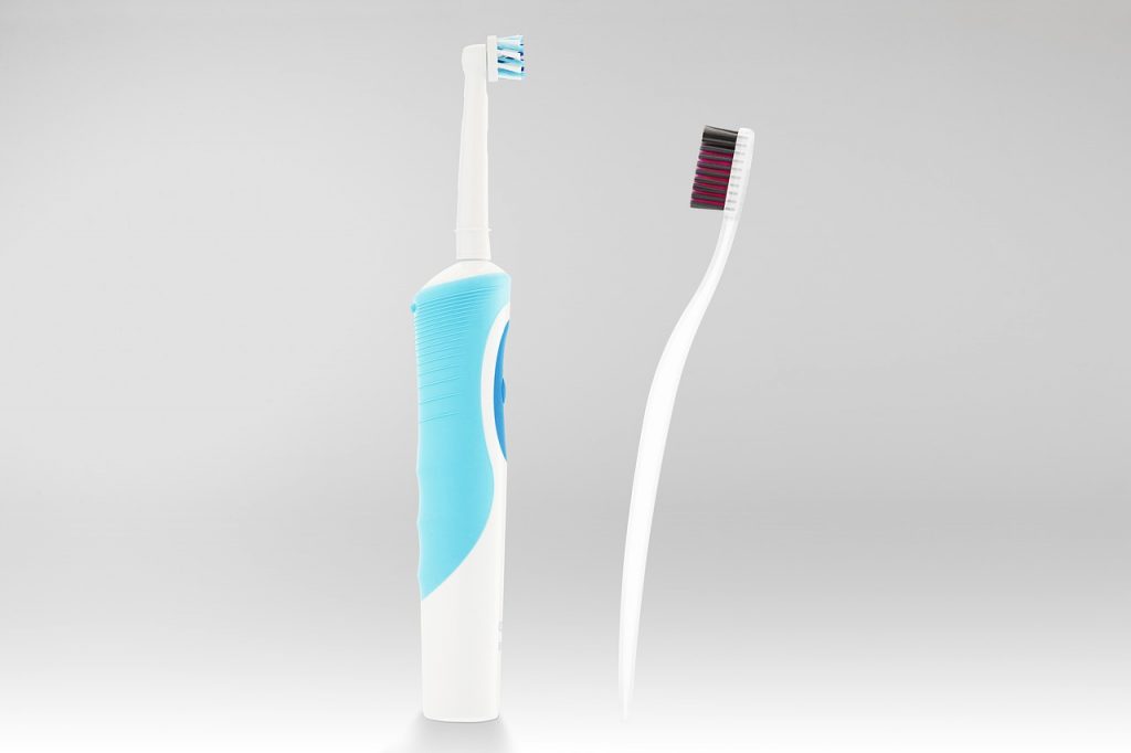 spazzolino elettrico vs classico