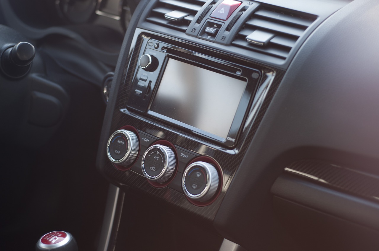 autoradio e navigatore