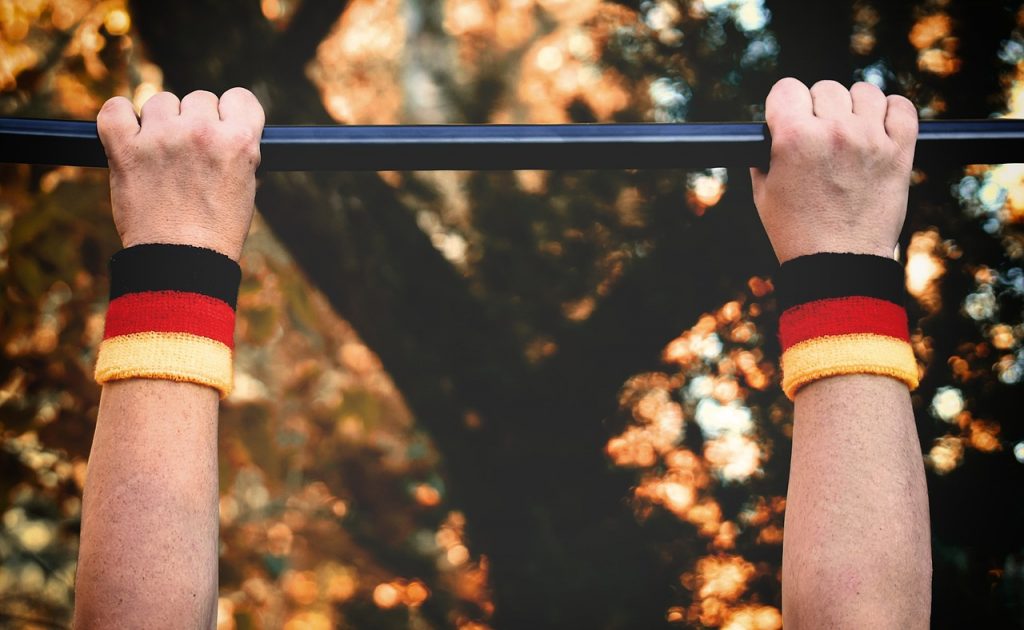 allenamento con trazioni alla sbarra