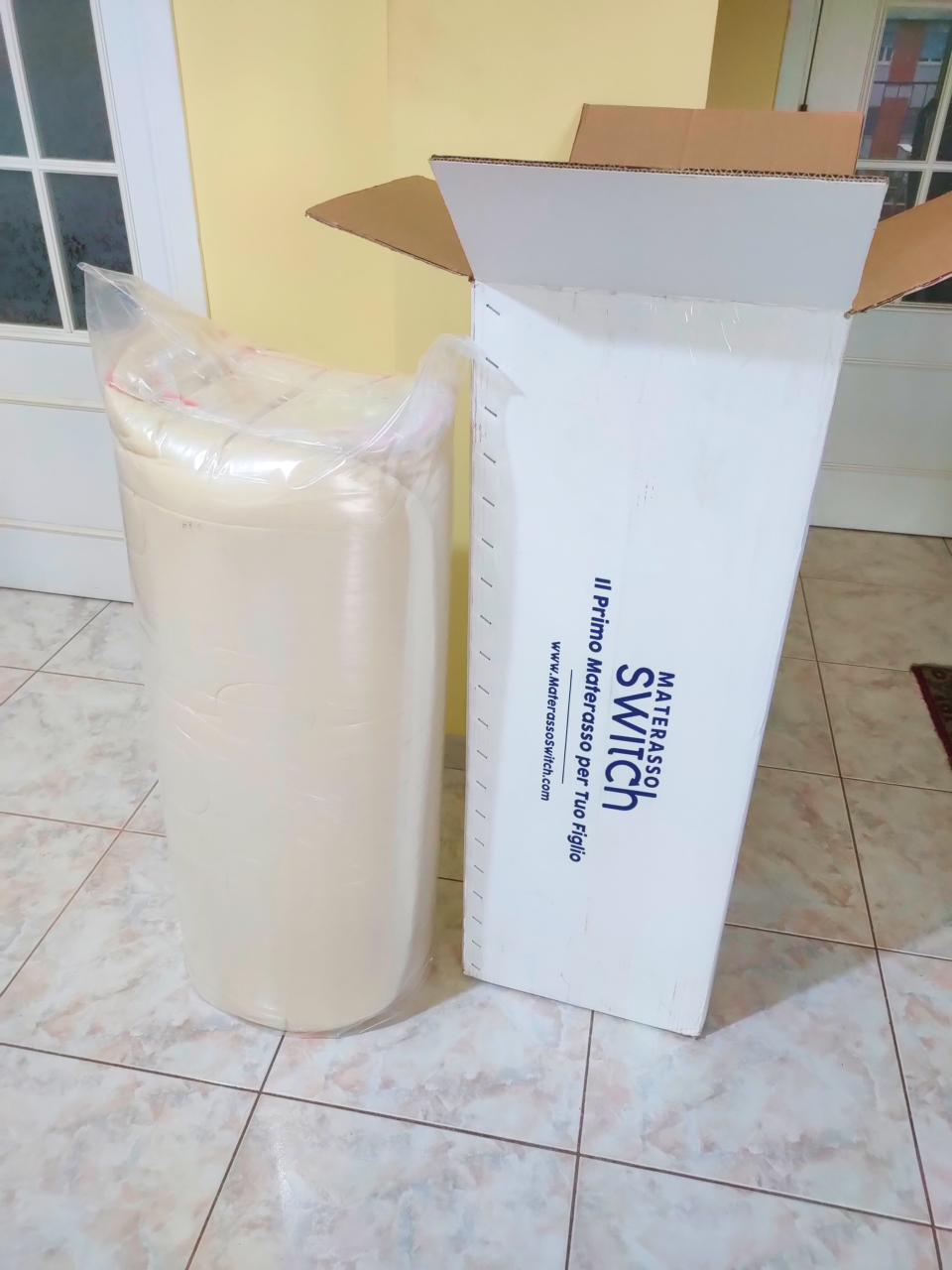 Materasso Switch - scatola e materasso sottovuoto